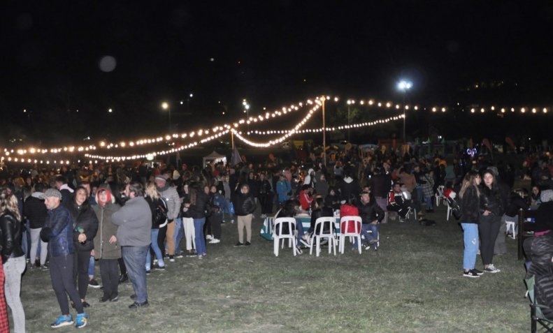 Cientos de tandilenses disfrutan de la Fiesta de San Patricio